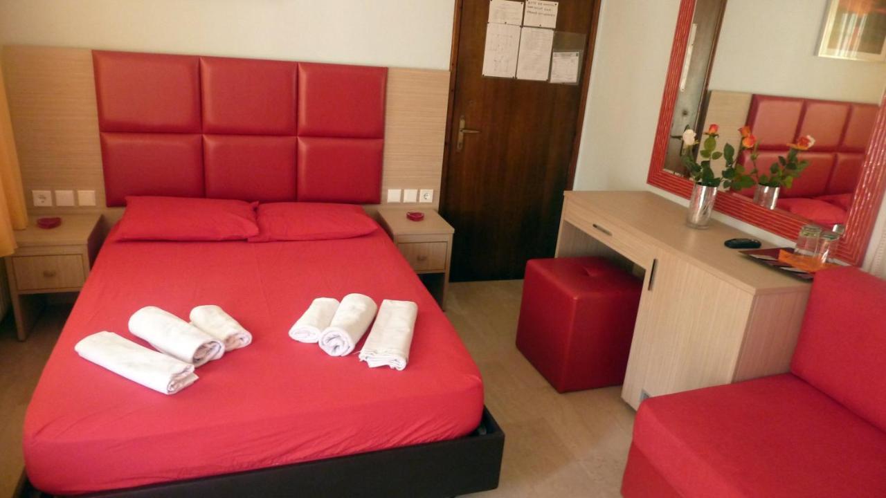 Hotel White Rose Beach Olympiaki Akti Room photo